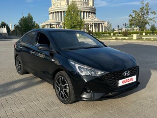 2021 Hyundai Solaris II Рестайлинг, чёрный, 1580000 рублей, вид 3