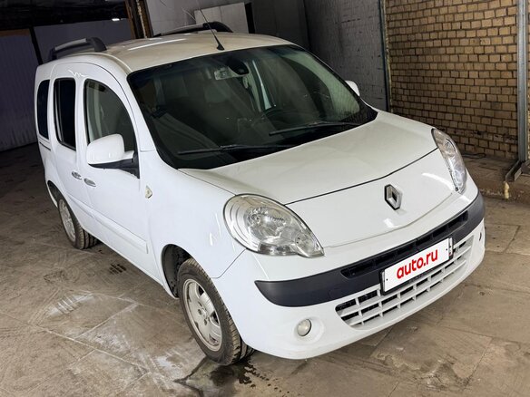 2012 Renault Kangoo II, белый, 750000 рублей - вид 2