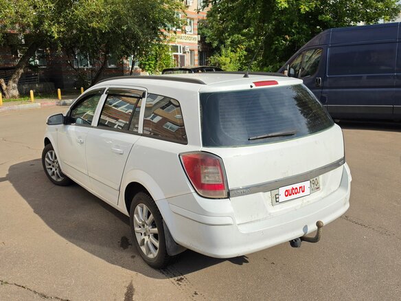 2007 Opel Astra H, белый, 390000 рублей - вид 3