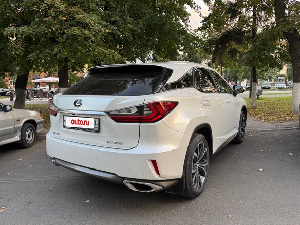 2018 Lexus RX 300 IV, белый, 3850000 рублей - вид 5