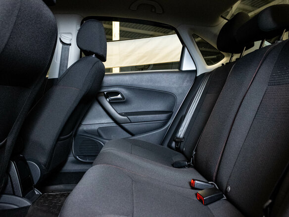 2017 Volkswagen Polo V Рестайлинг, серебристый - вид 9