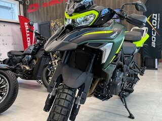 2026 Benelli TRK 702 X, зелёный, 739000 рублей, вид 2