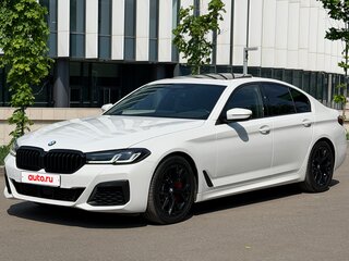 2021 BMW 5 серии 530i xDrive VII (G30/G31/G38) Рестайлинг, белый, 4650000 рублей, вид 1