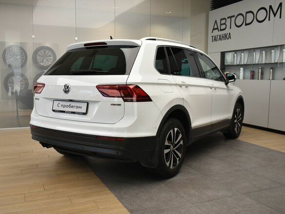 2019 Volkswagen Tiguan II, белый - вид 7