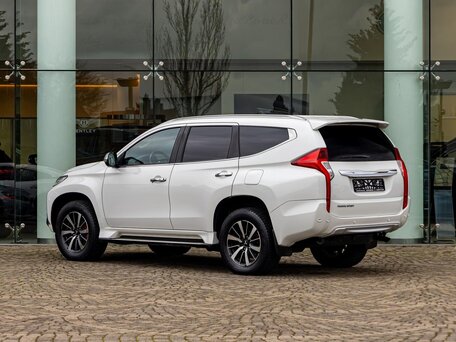 2017 Mitsubishi Pajero Sport III, белый, 2435000 рублей, вид 4
