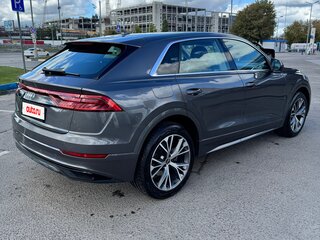 2021 Audi Q8 45 TDI I (4M), серый, 6500000 рублей, вид 5