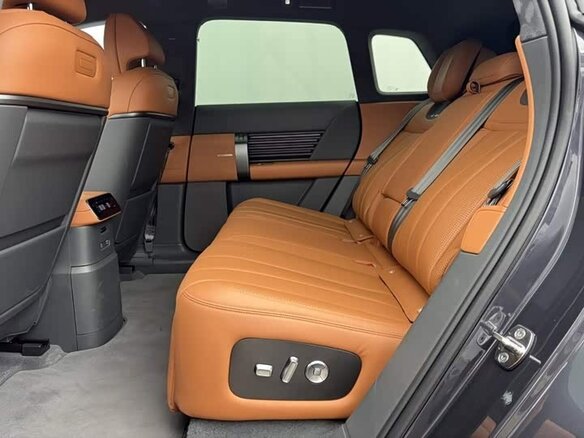 2026 Audi E7X, чёрный, 9285333 рублей - вид 13