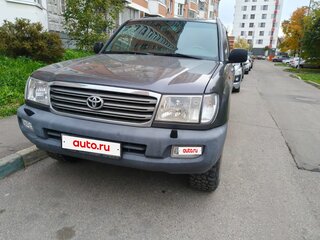 2005 Toyota Land Cruiser 105 100 Series Рестайлинг 2, серебристый, 1950000 рублей, вид 1