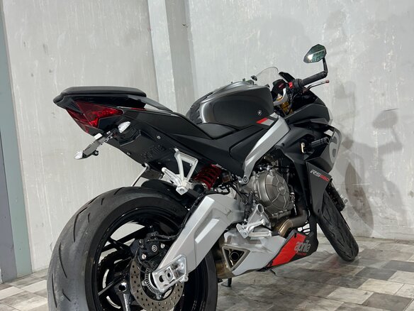 2021 Aprilia RS 660, чёрный, 985000 рублей - вид 6