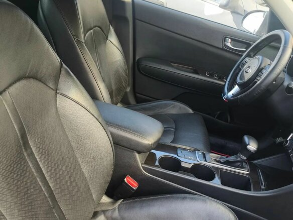 2017 Kia Optima IV, серый, 1870000 рублей - вид 4