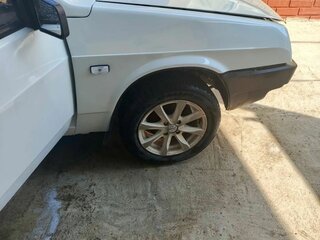 2002 Lada (ВАЗ) 21099, белый, 175000 рублей, вид 2
