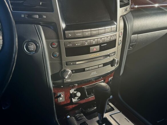 2013 Lexus LX 570 III Рестайлинг, чёрный - вид 7