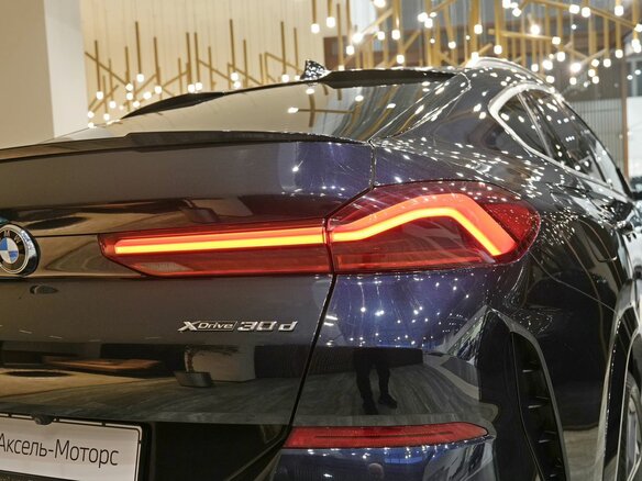 2020 BMW X6 30d III (G06), синий, 7080000 рублей - вид 16