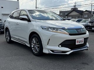 2020 Toyota Harrier III (XU60) Рестайлинг, белый, 2550000 рублей, вид 5