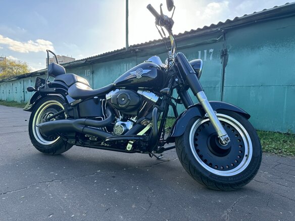 2010 Harley-Davidson Fat Boy, чёрный, 1000000 рублей - вид 9