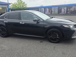 2020 Toyota Camry VIII (XV70), чёрный, 2600000 рублей, вид 4