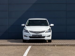 2016 Hyundai Solaris I Рестайлинг, белый, 865000 рублей, вид 2