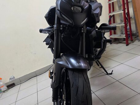 2025 Yamaha MT-07 (FZ-07), чёрный, 1050000 рублей, вид 4