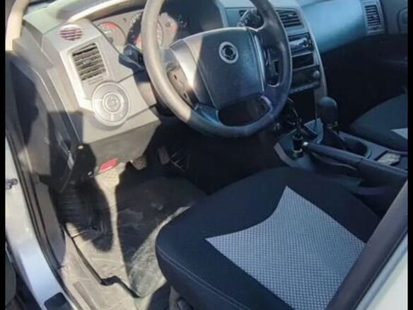 2010 SsangYong Kyron I Рестайлинг, серебристый, 880000 рублей - вид 4