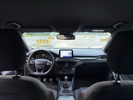 2019 Ford Focus IV, чёрный, 1659000 рублей, вид 4