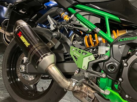 2022 Kawasaki Z 900, чёрный, 1177000 рублей, вид 4