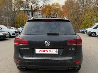 2014 Volkswagen Touareg II, чёрный, 2900000 рублей, вид 2