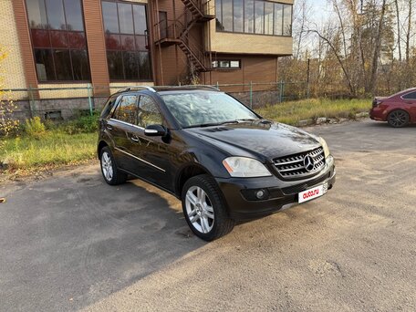 2005 Mercedes-Benz M-Класс 350 II (W164), чёрный, 650000 рублей, вид 2