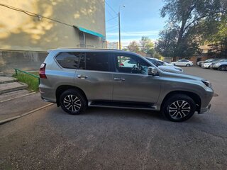 2022 Lexus GX 460 II Рестайлинг 2, серый, 8000000 рублей, вид 1