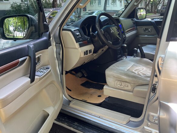 2008 Mitsubishi Pajero IV, серебристый, 1180000 рублей - вид 14