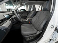 2026 Toyota RAV4 VI (XA60), белый - вид 8