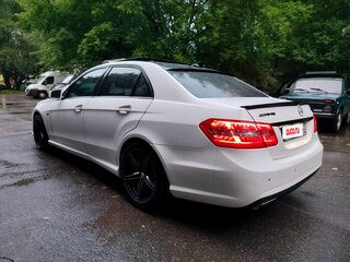 2011 Mercedes-Benz E-Класс 350 IV (W212, S212, C207), белый, 1350000 рублей, вид 4
