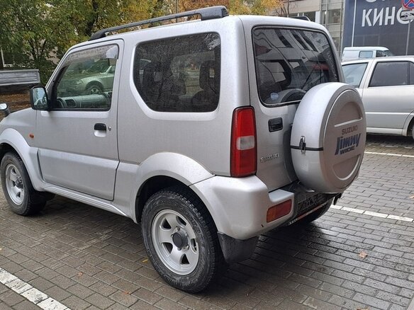 2001 Suzuki Jimny III, серебристый, 700000 рублей - вид 3