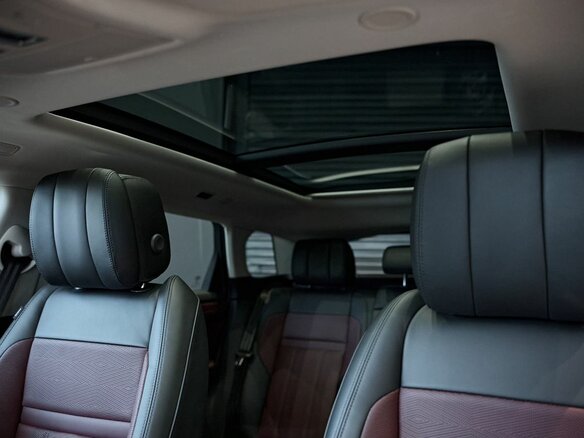 2025 Land Rover Range Rover Evoque II Рестайлинг, серый, 6949000 рублей - вид 29