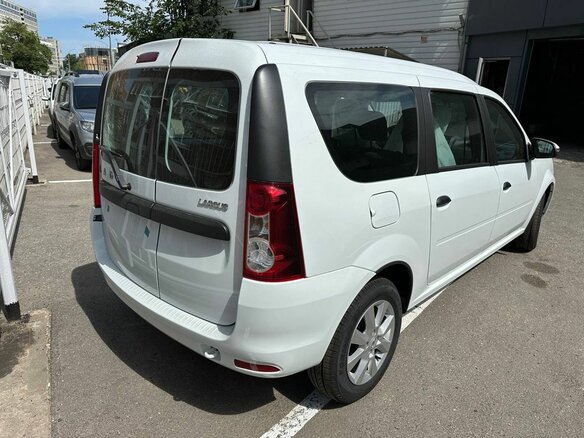 2026 Lada (ВАЗ) Largus I Рестайлинг, белый, 1582000 рублей - вид 5