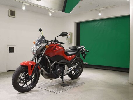 2013 Honda NC 700S, красный, 497000 рублей, вид 4