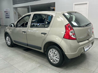 2011 Renault Sandero I, бежевый, 530000 рублей, вид 4