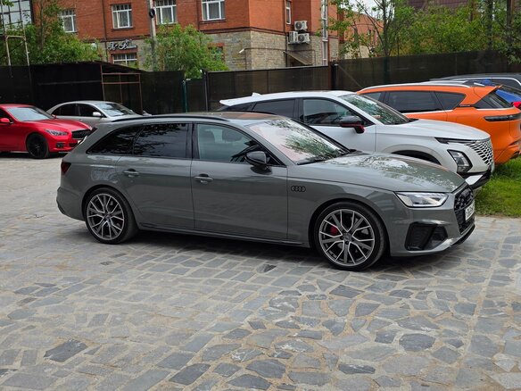 2019 Audi A4 45 TFSI V (B9) Рестайлинг, серый, 4150000 рублей - вид 2