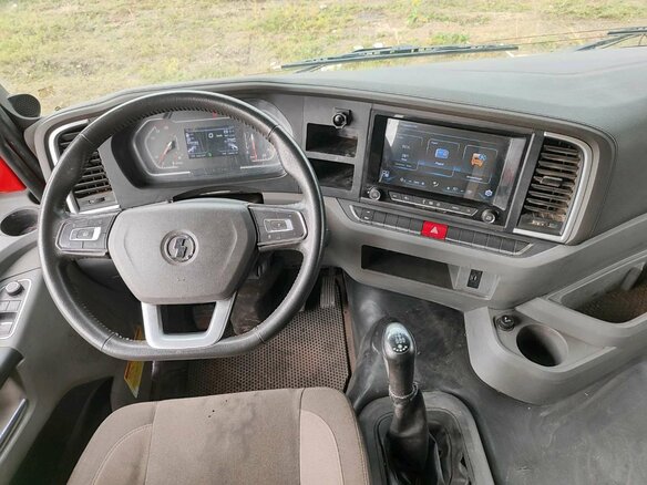 2024 Shacman (Shaanxi) SX3318, красный, 4743000 рублей - вид 4
