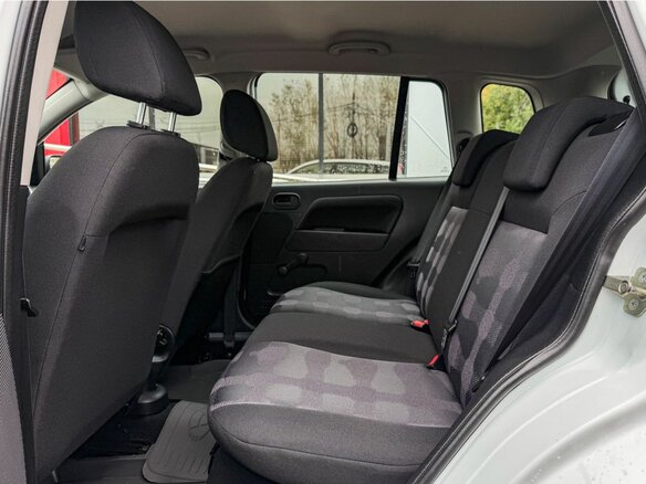 2011 Ford Fusion I Рестайлинг, белый - вид 8