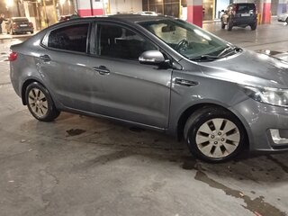 2011 Kia Rio 4-speed III, серый, 550000 рублей, вид 2