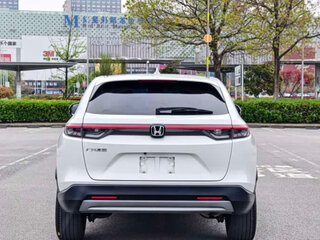 2022 Honda Vezel II, белый, 1720000 рублей, вид 5