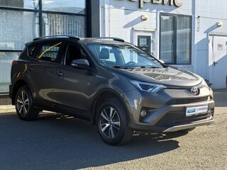 2017 Toyota RAV4 IV (XA40) Рестайлинг, коричневый, 1980000 рублей, вид 3