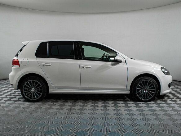 2012 Volkswagen Golf VI, белый, 855000 рублей - вид 3
