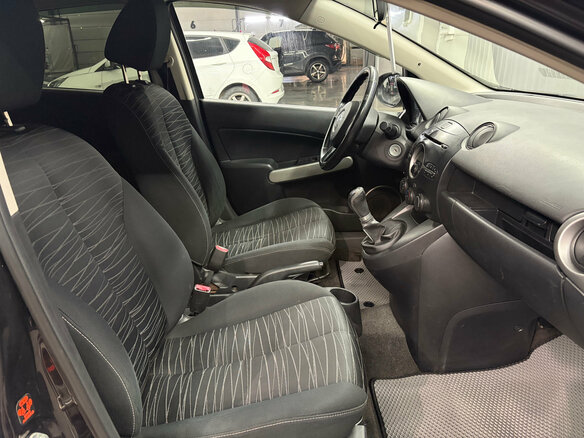 2008 Mazda 2 II (DE), фиолетовый, 497000 рублей - вид 14