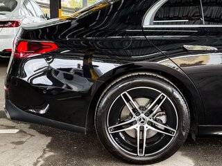 2024 Mercedes-Benz E-Класс 300 VI (W214, S214), чёрный, 7500000 рублей, вид 5