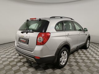 2012 Chevrolet Captiva I Рестайлинг, серебристый, 1075000 рублей, вид 5