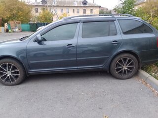 2011 Skoda Octavia II (A5) Рестайлинг, серый, 700000 рублей, вид 2