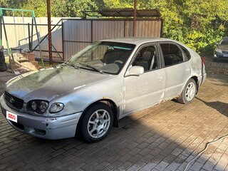 2001 Toyota Corolla VIII (E110) Рестайлинг, серебристый, 195000 рублей, вид 1