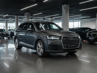 2015 Audi Q7 II (4M), серый, 4200000 рублей, вид 2