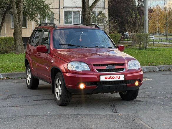 2011 Chevrolet Niva I Рестайлинг, красный